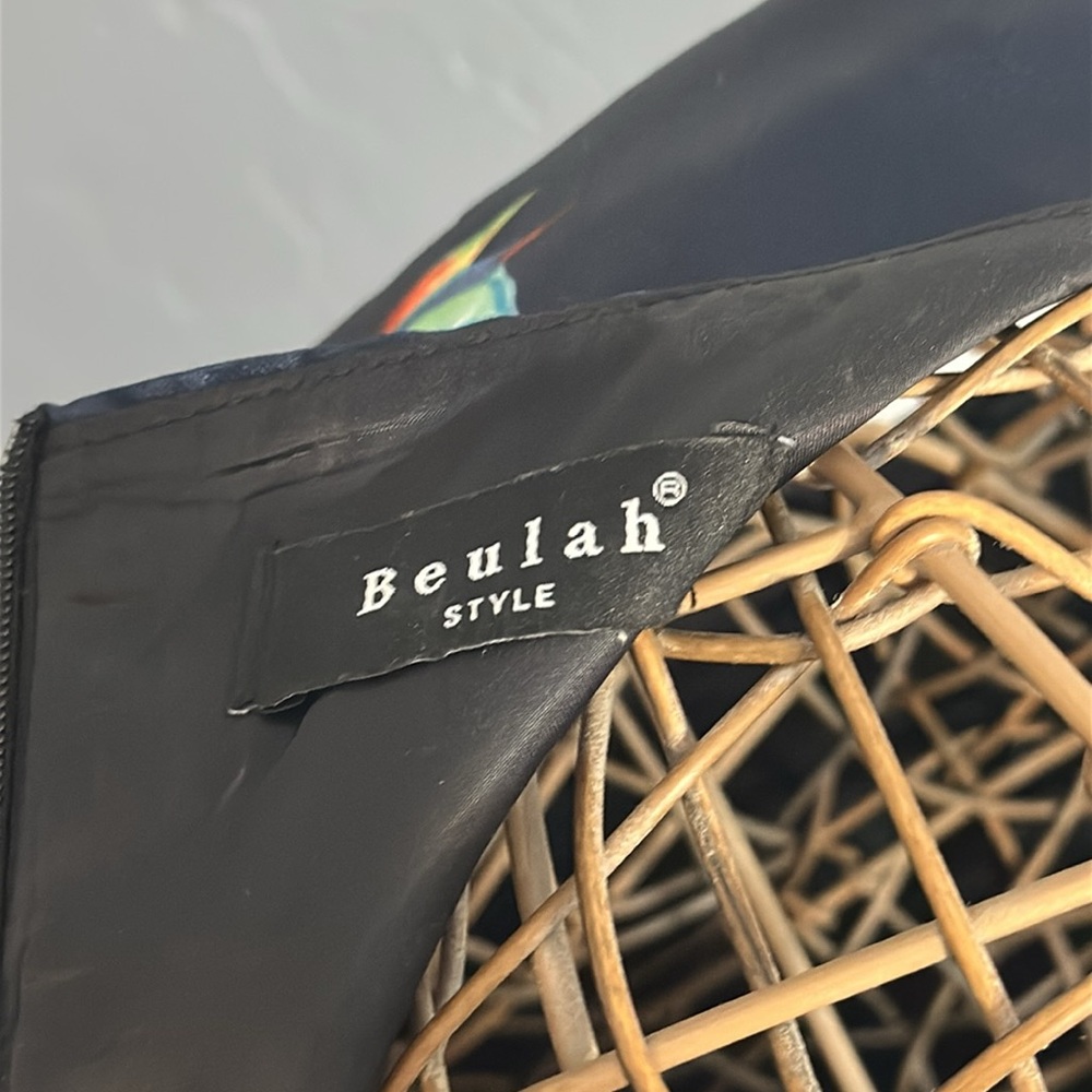 Beulah Style Floral on Navy, fit/flare occasion midi dress. Sleeveless. Size MP - Picture 11 of 12